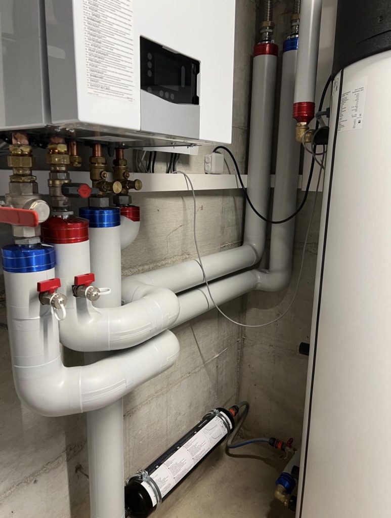 Finition des locaux et isolation des tubes de chauffage